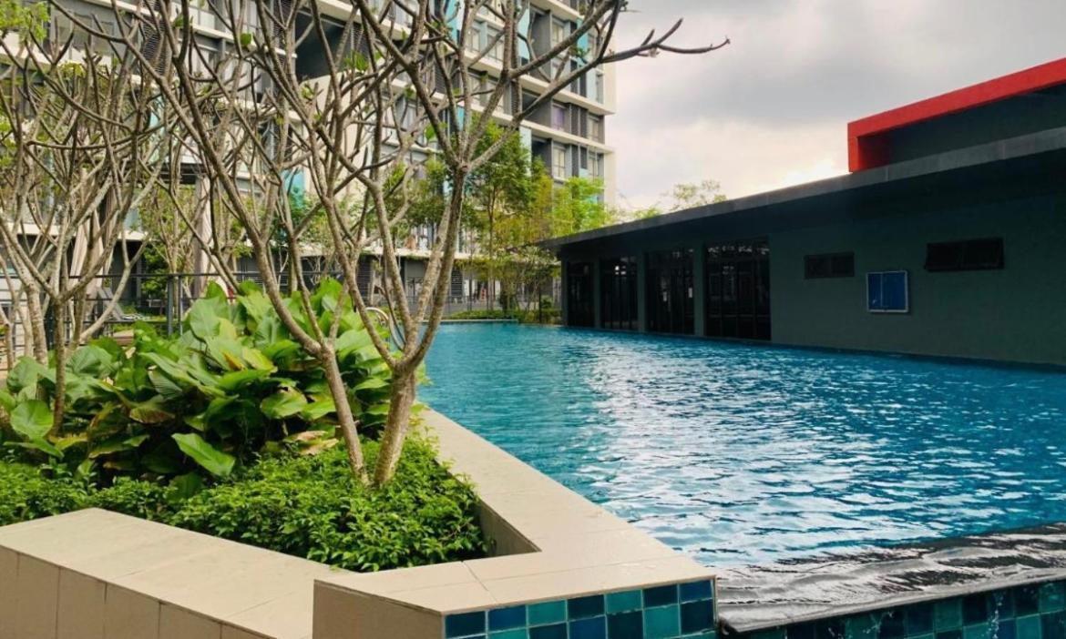 Core Soho Designer Suite @ Klia セパン エクステリア 写真