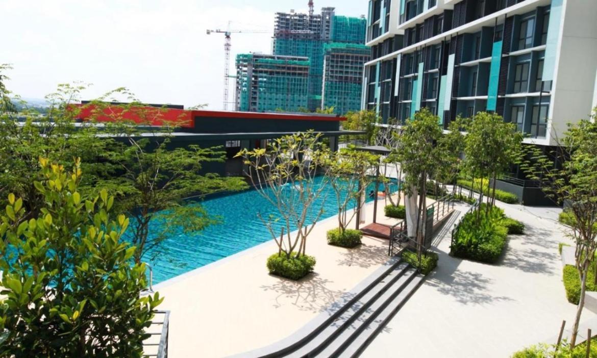 Core Soho Designer Suite @ Klia セパン エクステリア 写真
